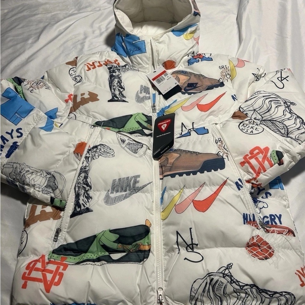 Nike White Multi-Graphic Puffer Jacket